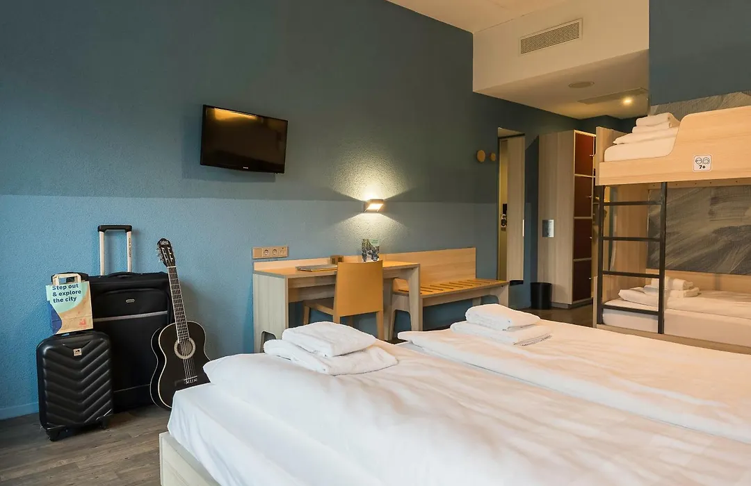 Meininger Hotel Amsterdam City West-1
